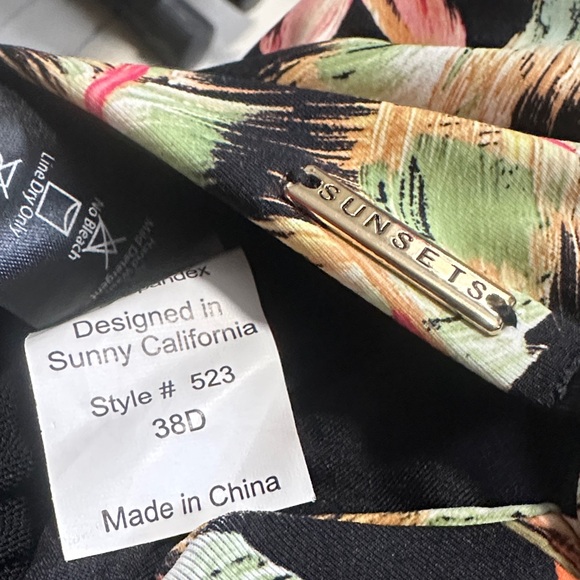 Sunsets Reto Retreat Elsie swim top underwire - Picture 10 of 11